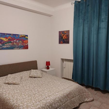 Marina Apartments Taranto Exterior foto